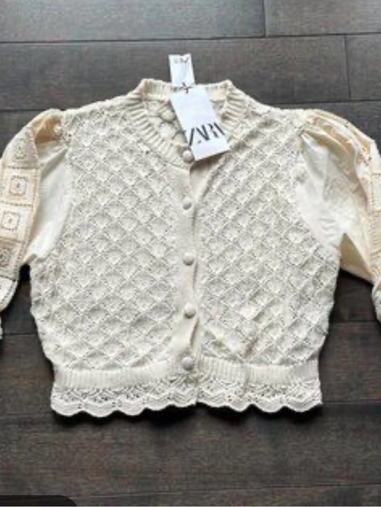 Zara Sweaters - Zara Cream Textured Knit Puff-Sleeve Cardigan
